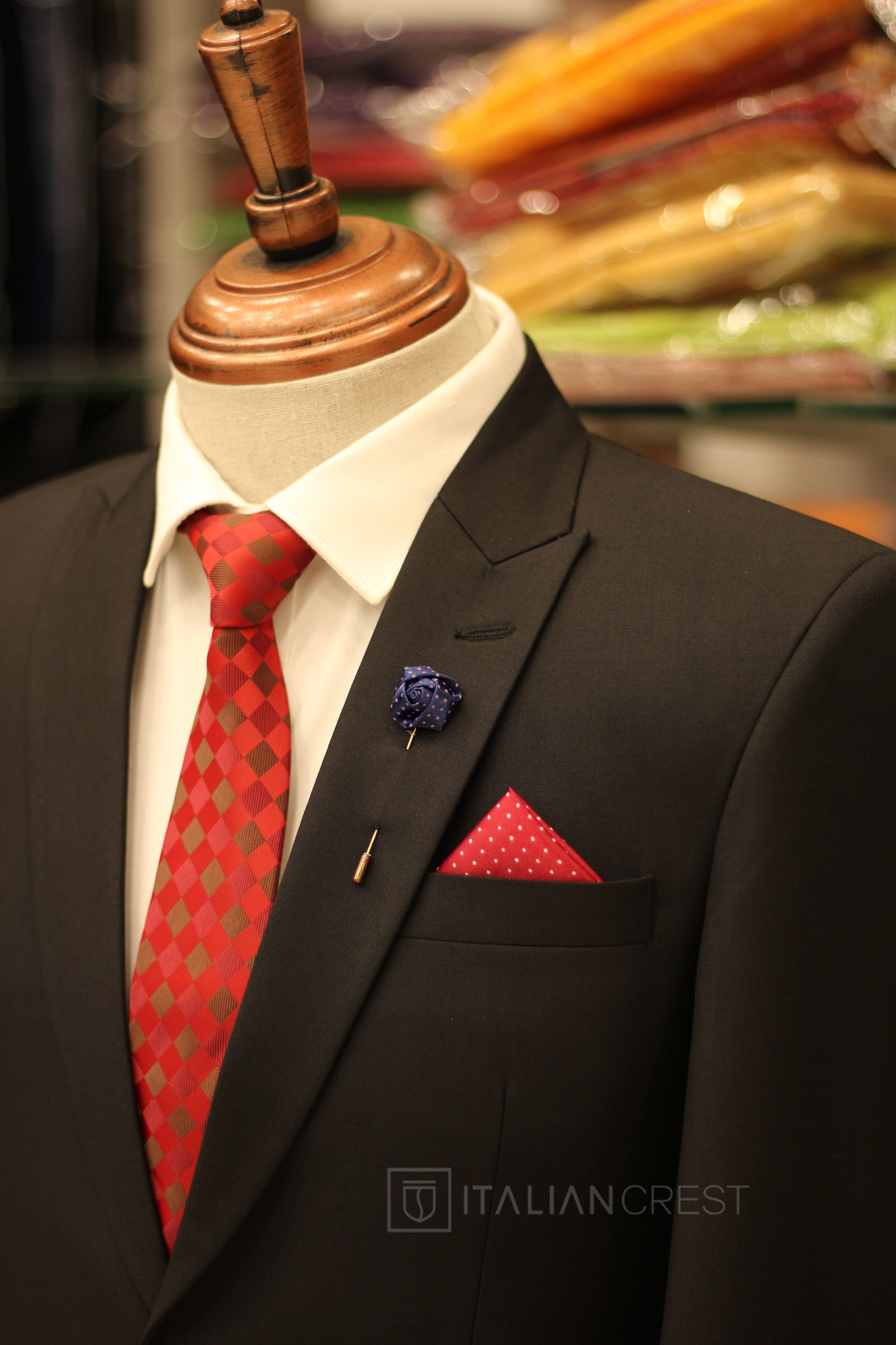 IC13654-Peak Lapel Suits