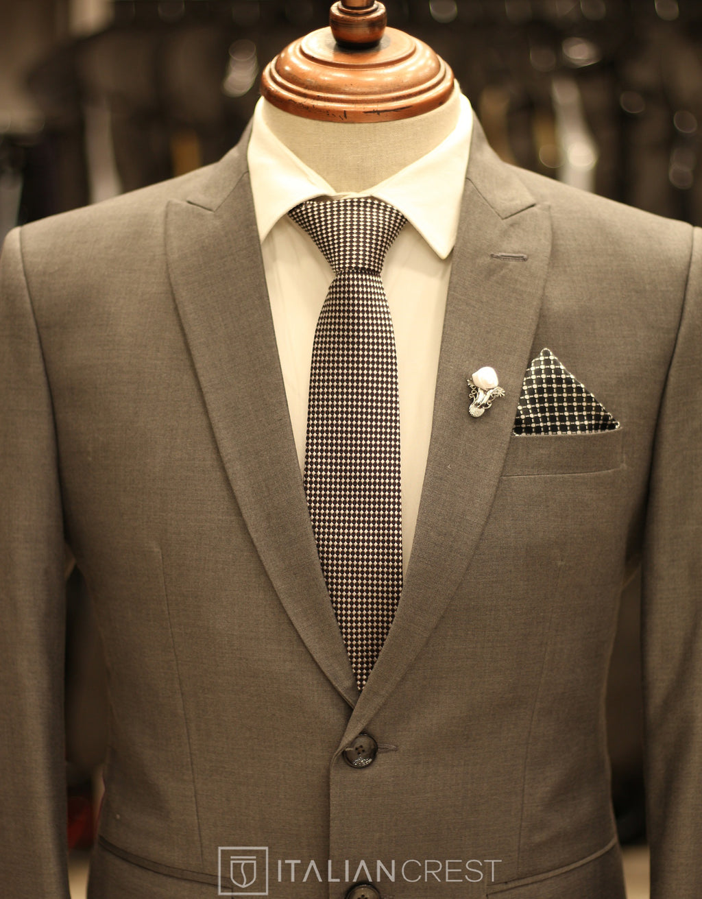 IC13667L-Peak Lapel Suits