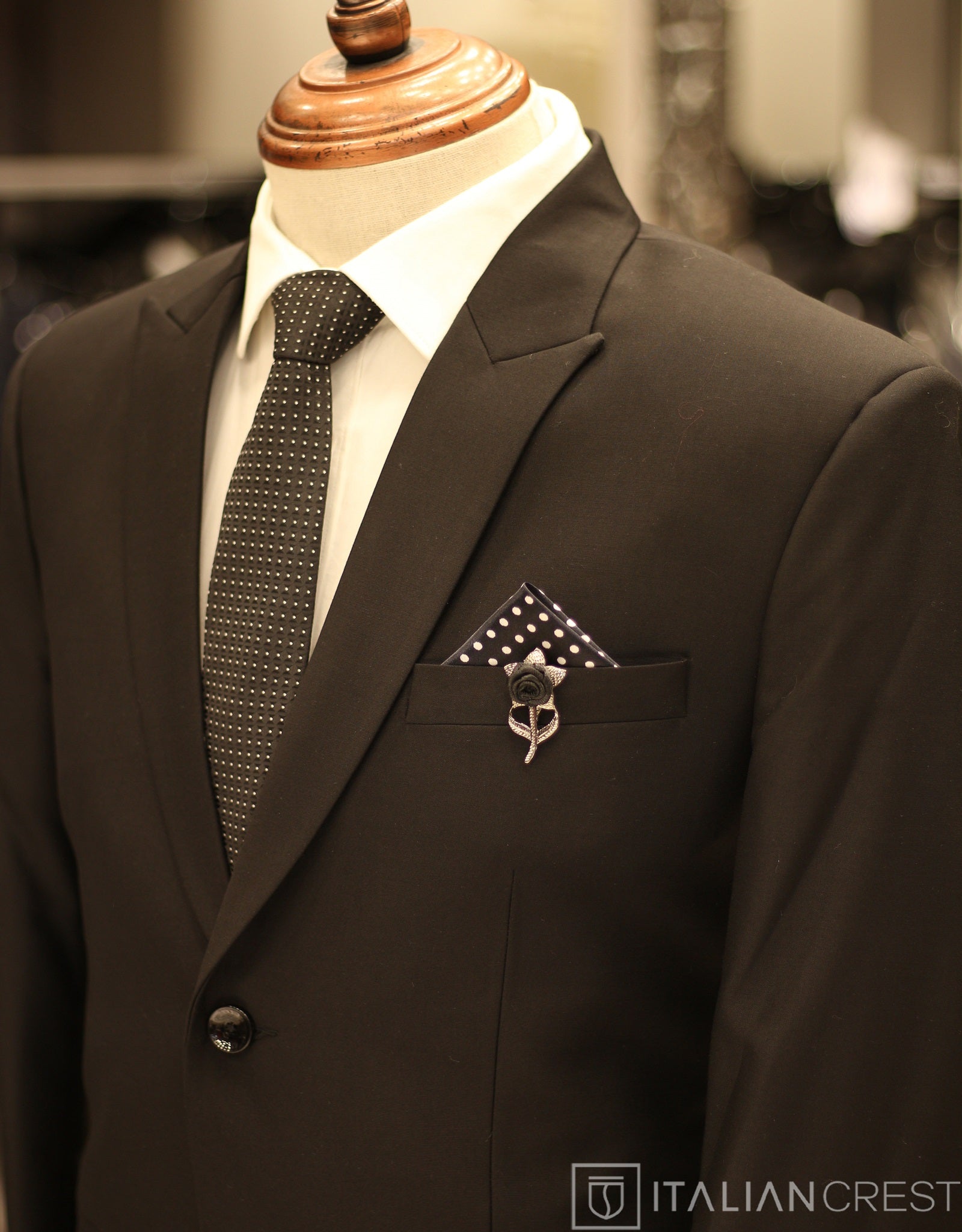 IC13677L-Peak Lapel Suits
