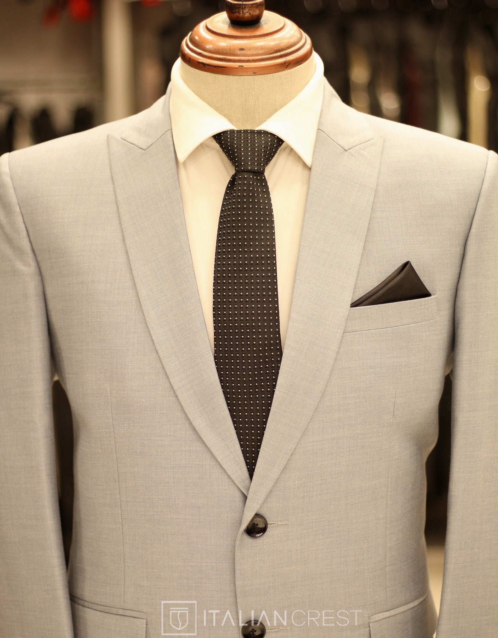 IC13680-Peak Lapel Suits