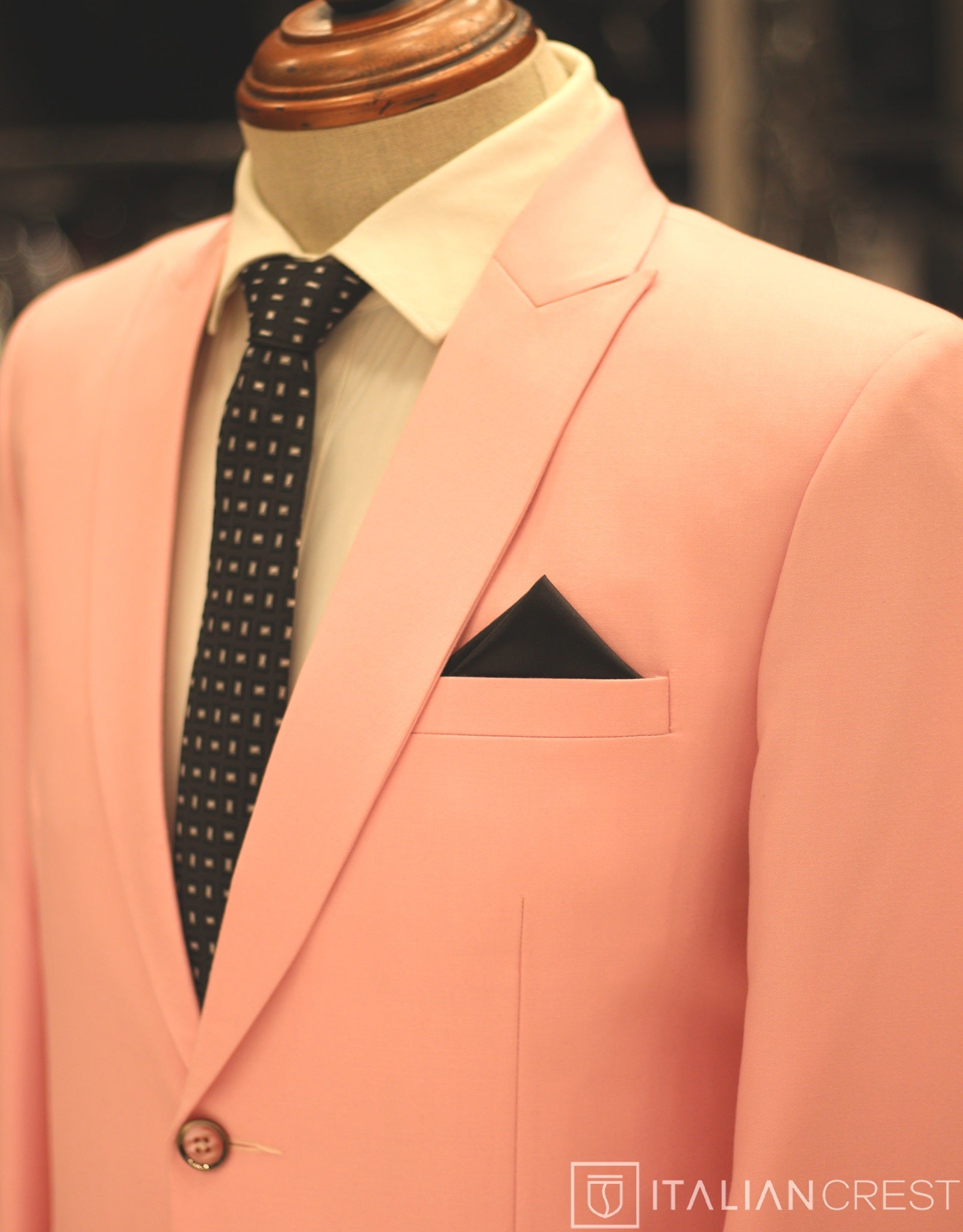 IC13686-Peak Lapel Suits