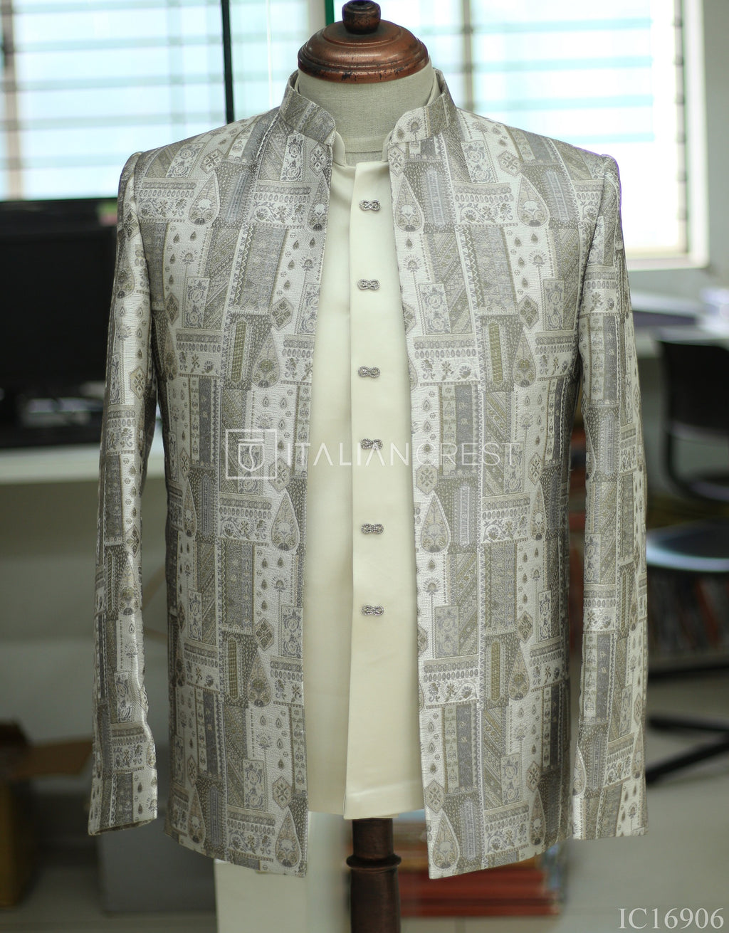 IC16906-Double Jodhpuri