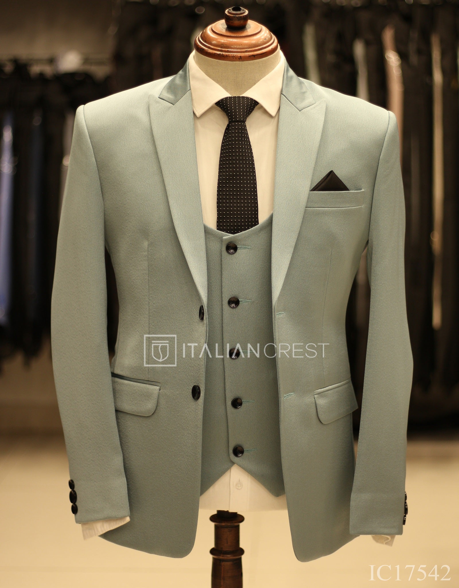 IC17542-3pc Peak Lapel Suits