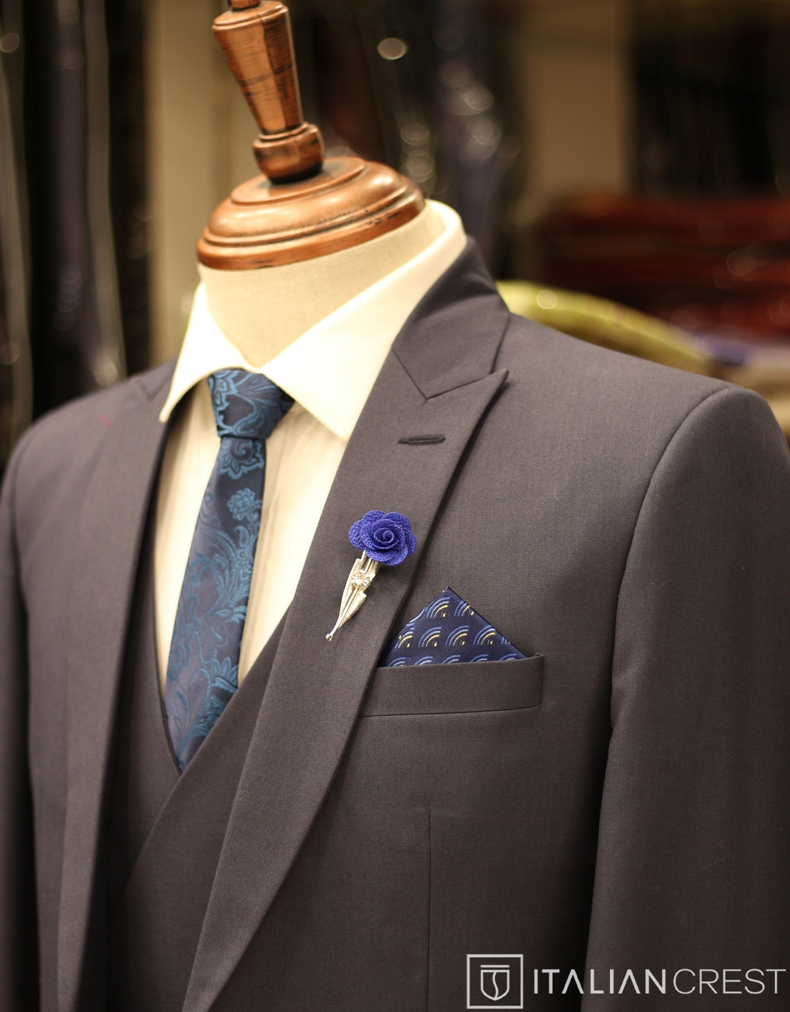 IC17625-3pc Peak Lapel Suits