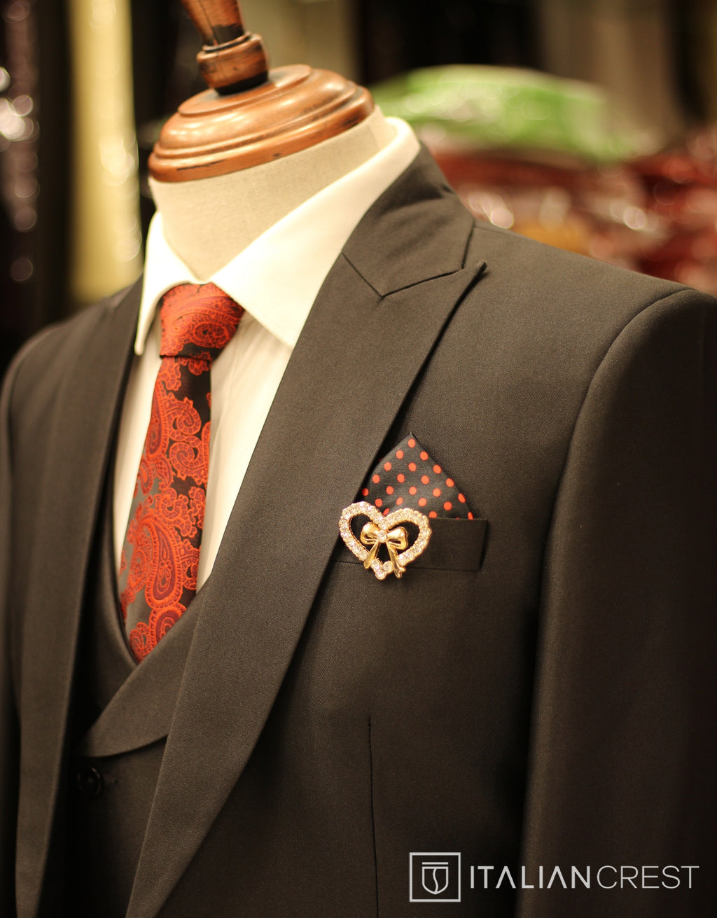 IC17634L-3pc Peak Lapel Suits