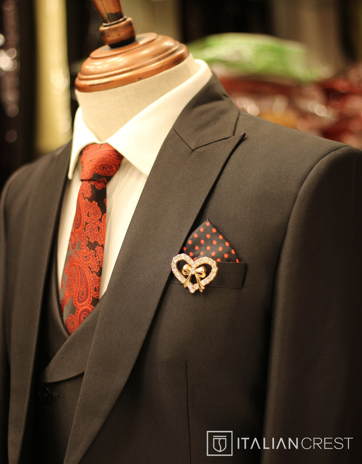 IC17634L-3pc Peak Lapel Suits