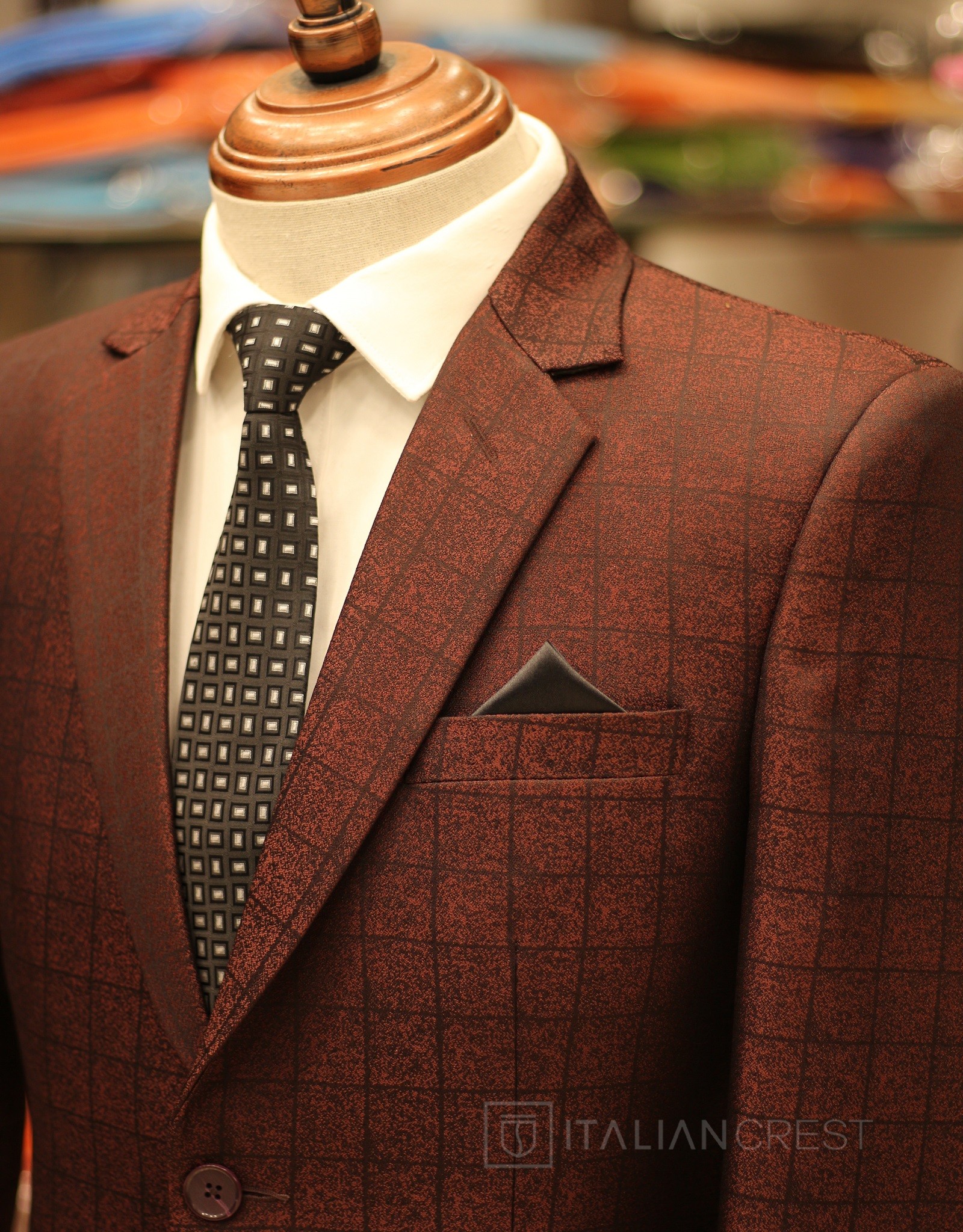IC10242-S B SUITS