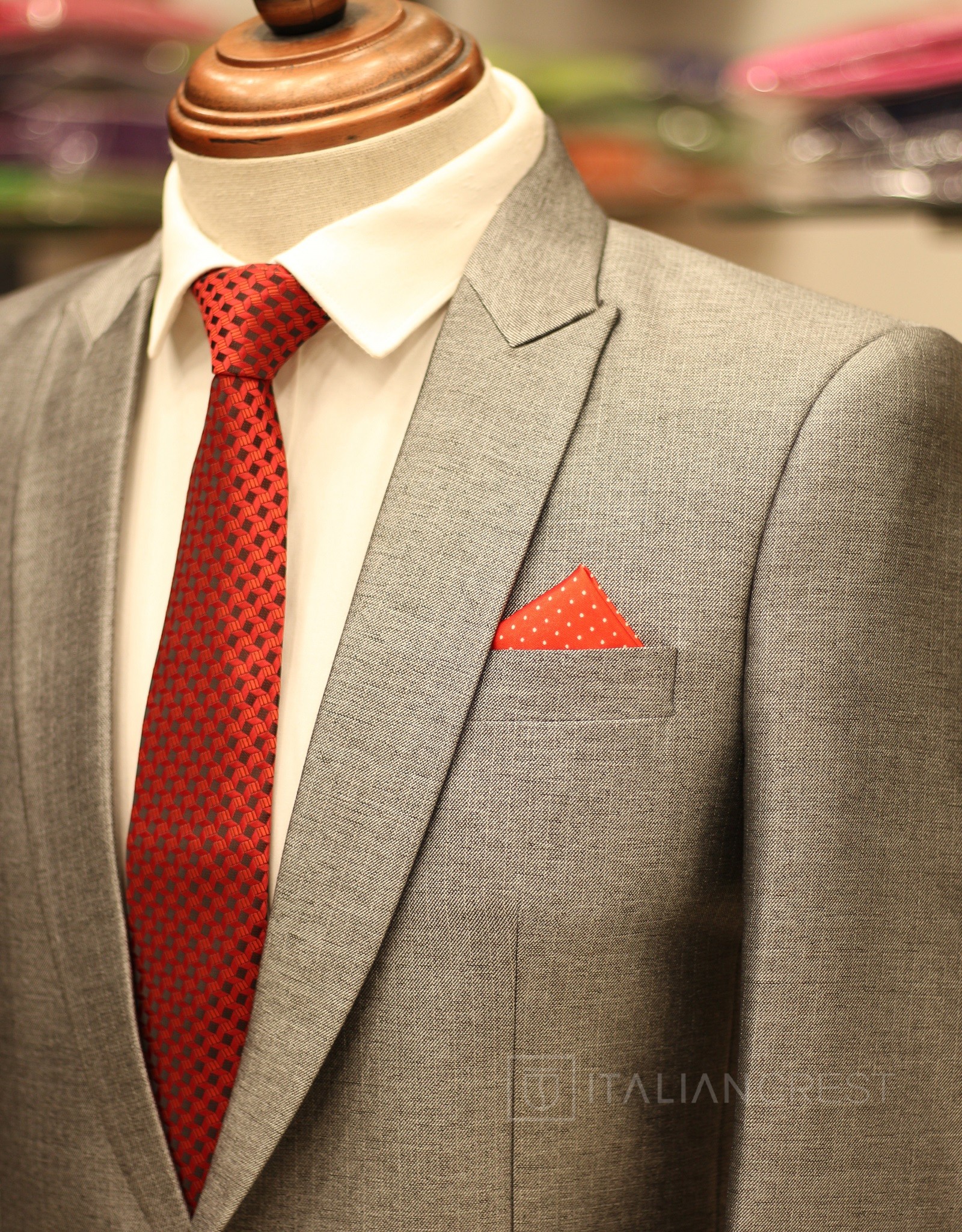 IC13075-PEAK LAPEL SUITS