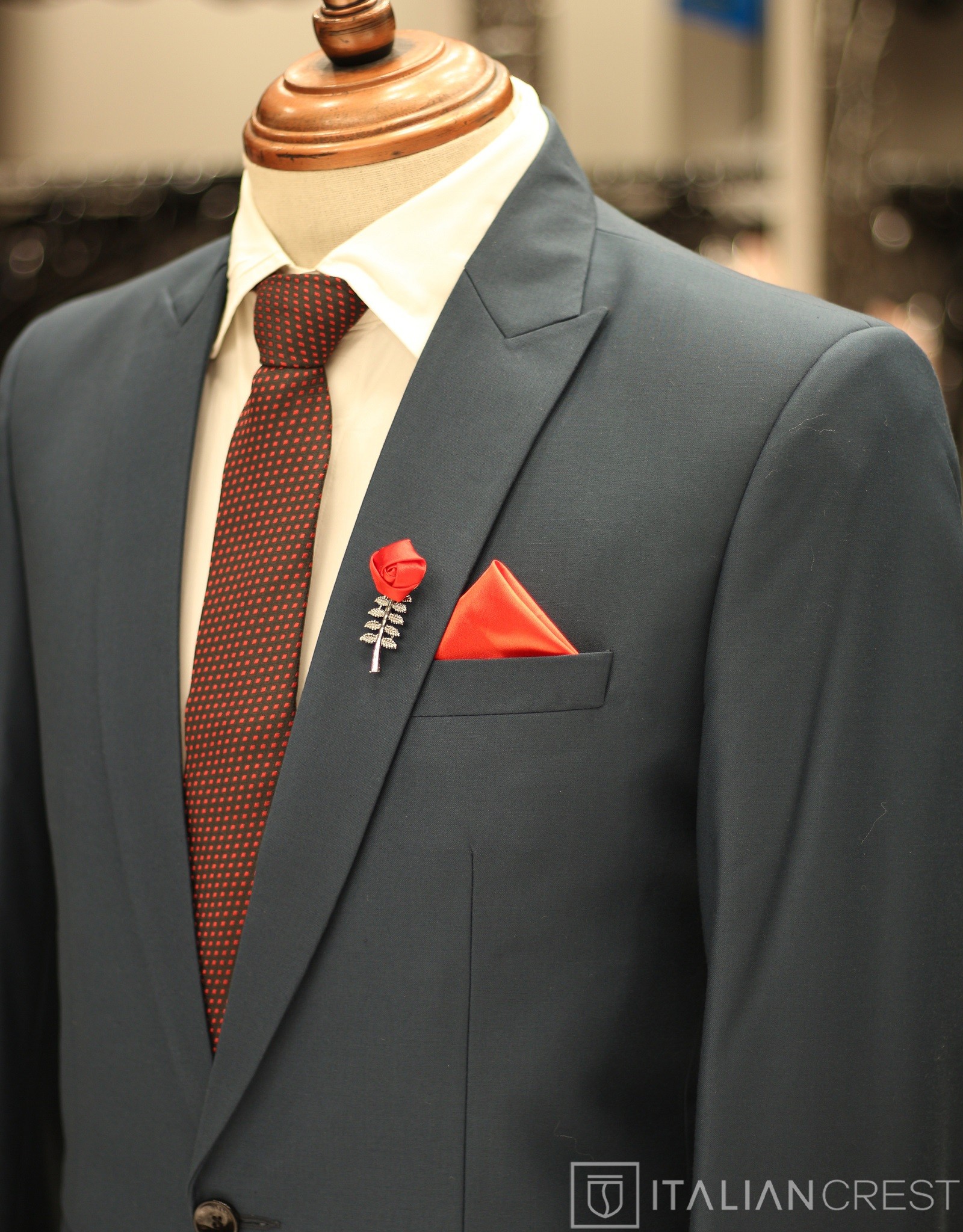 IC13676-PEAK LAPEL SUITS