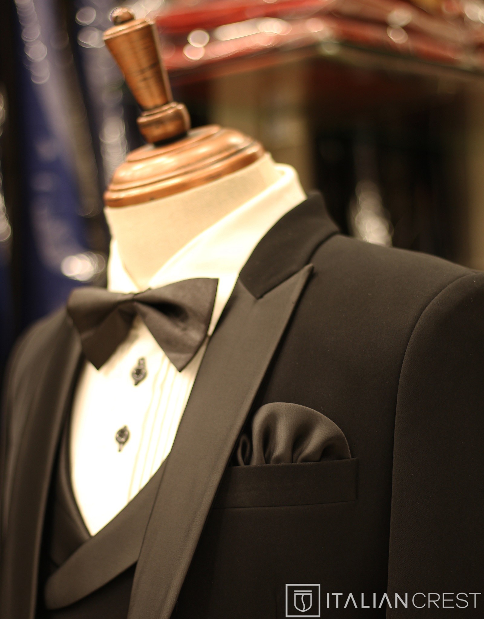 IC16704-3 PIECE SUITS