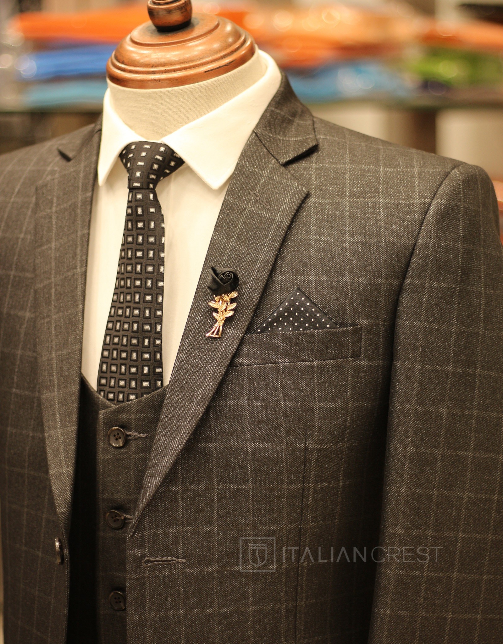 IC17392-3 PIECE SUITS