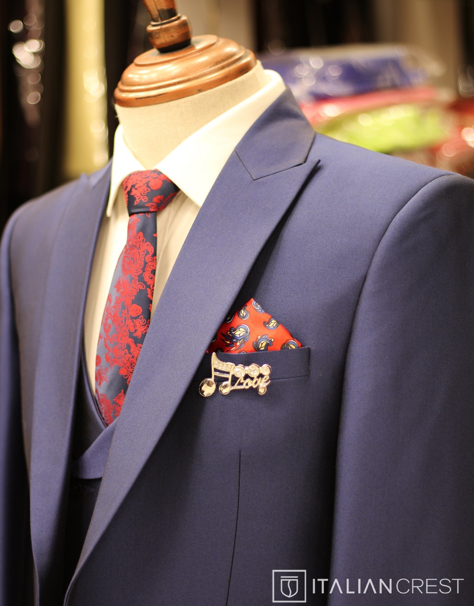 IC17642-3 PIECE SUITS