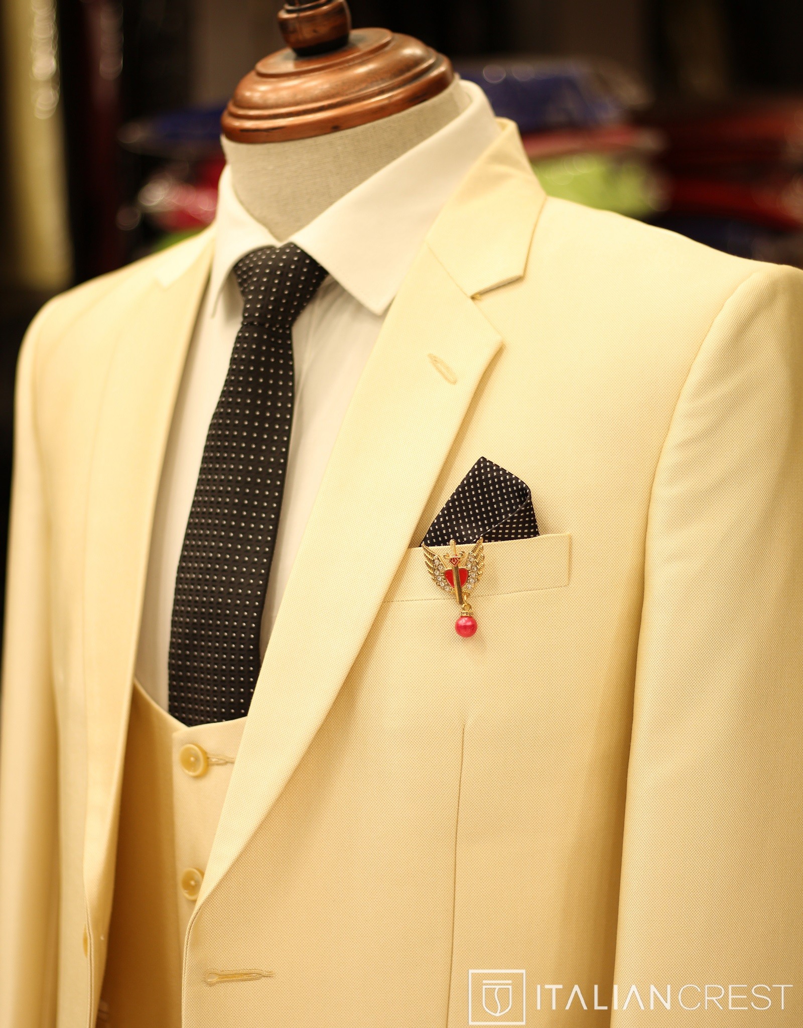IC17942-3 PIECE SUITS