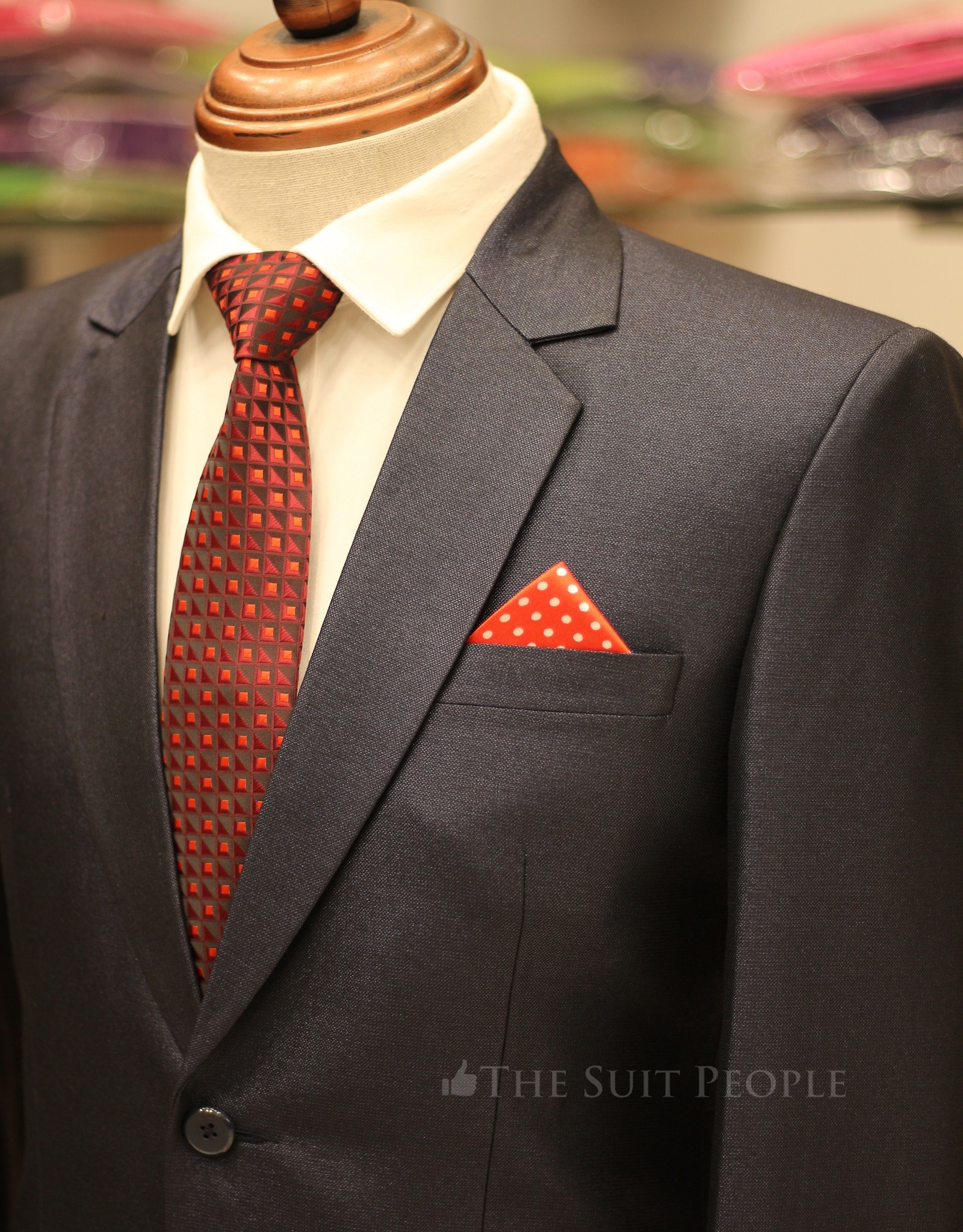 SP9052-S B SUITS (SP)