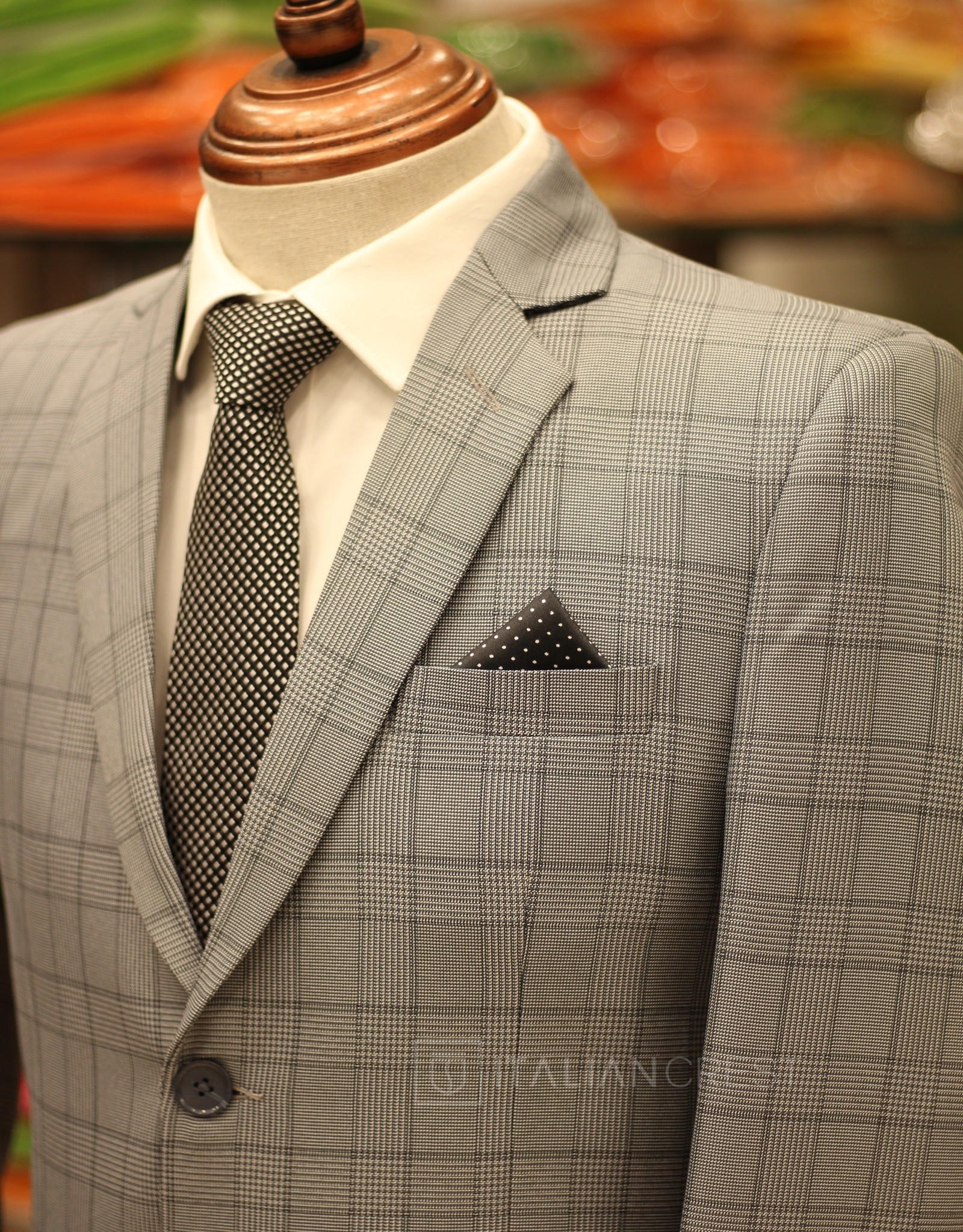 IC10239-S B SUITS