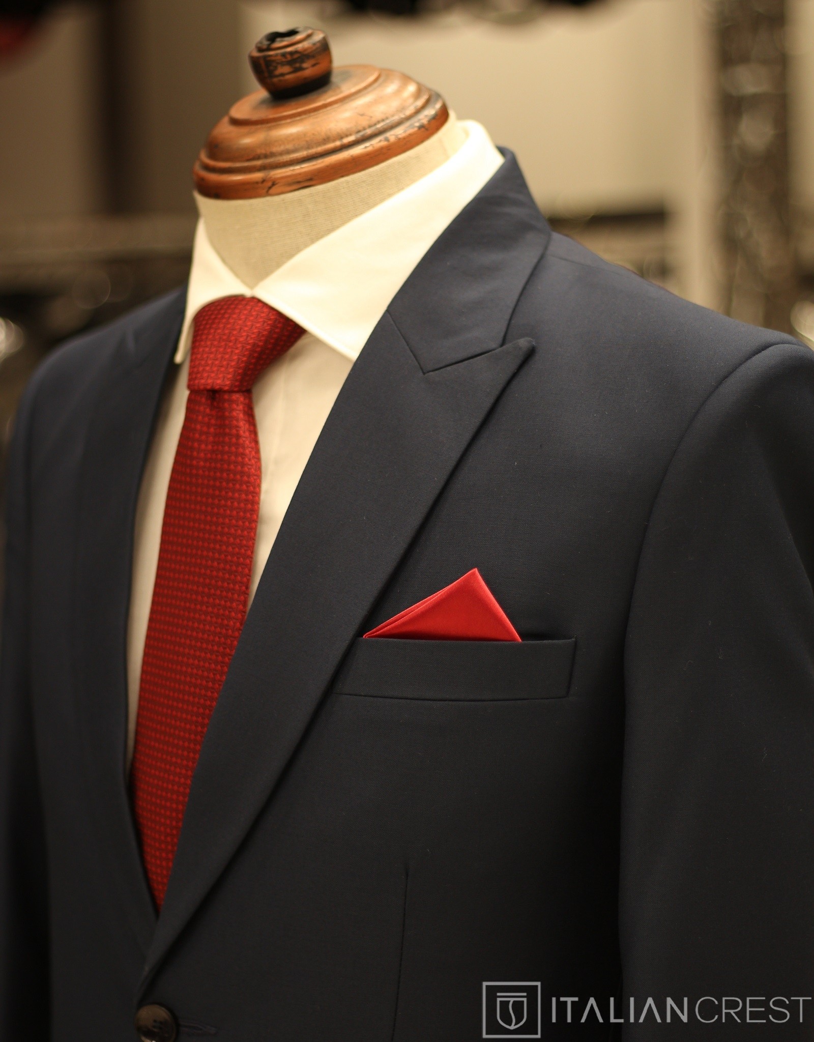 IC13692-PEAK LAPEL SUITS