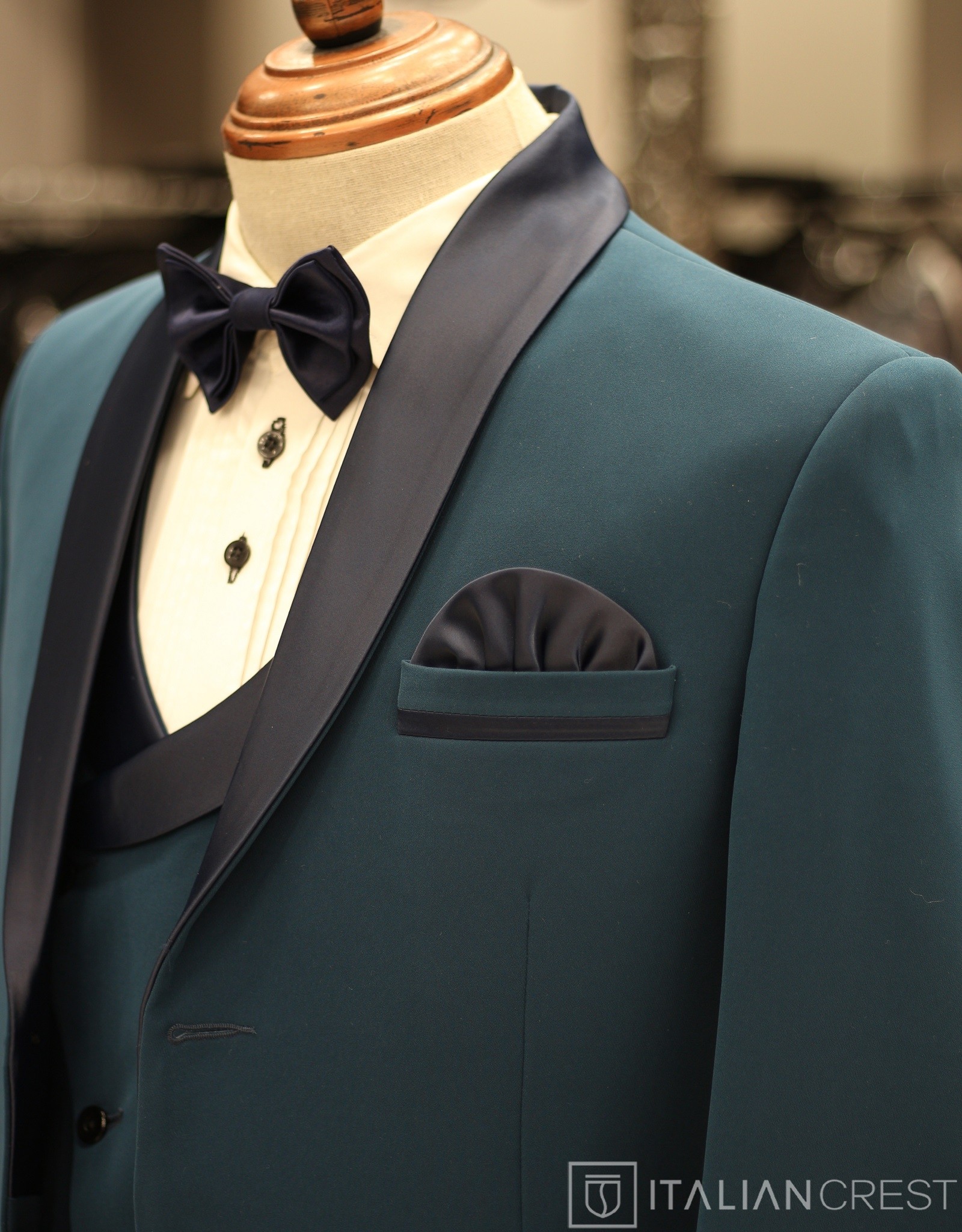 IC16725-3PC TUXEDO SUITS
