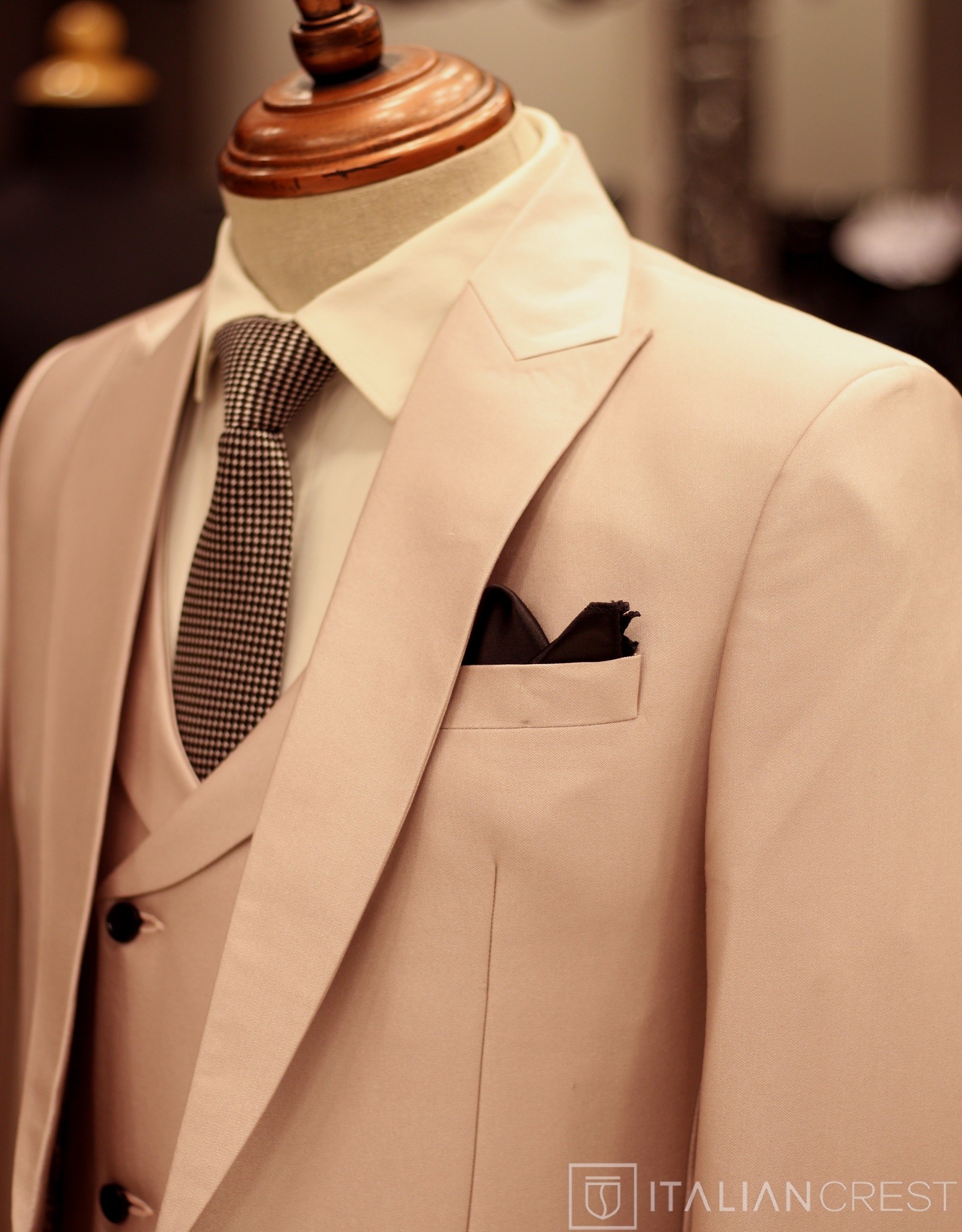 IC17674-3PC PEAK LAPEL SUITS