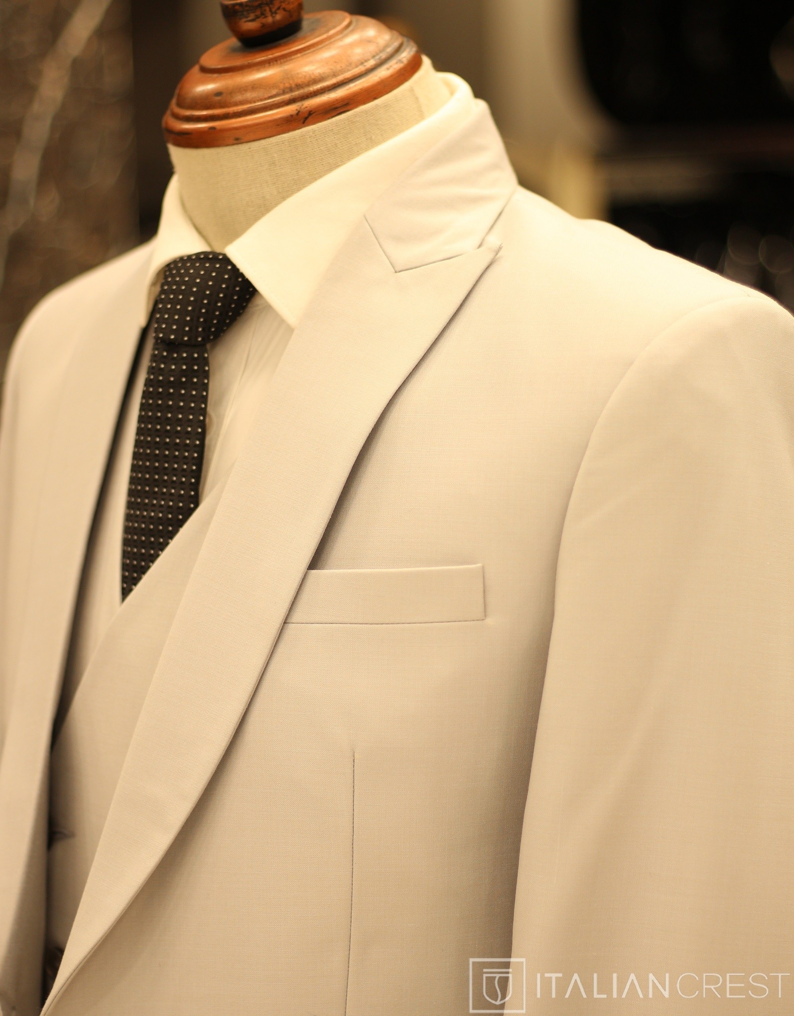 IC17682-3PC PEAK LAPEL SUITS