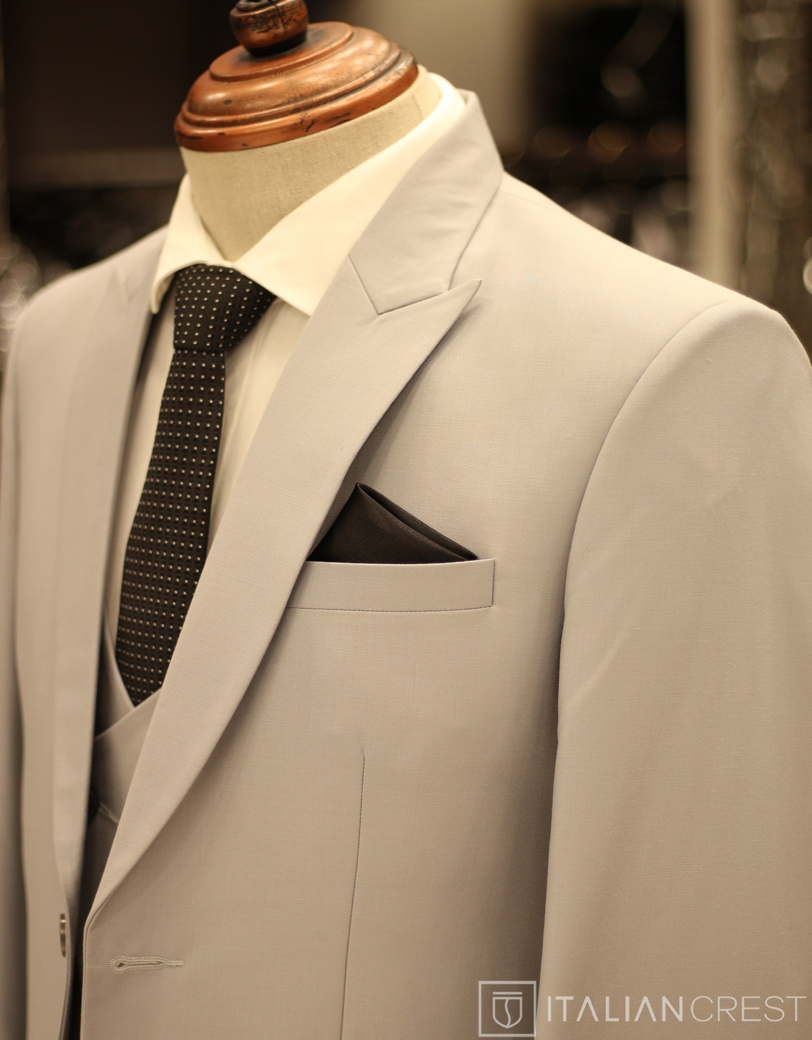 IC17683-3PC PEAK LAPEL SUITS